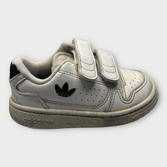 Adidas - Shoes - Size 22 - (Small defects)